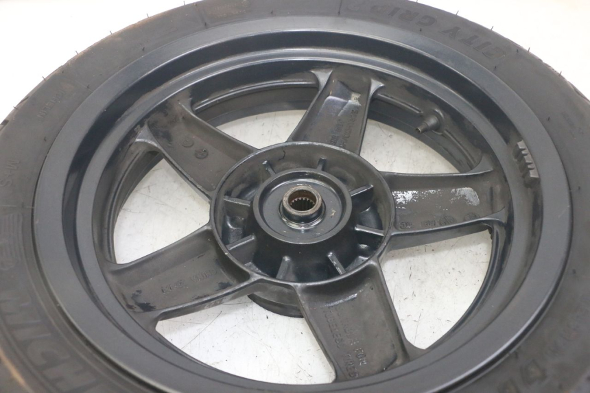 photo de CERCHIO POSTERIORE E PNEUMATICO YAMAHA X-MAX XMAX 125 (2010 - 2014)