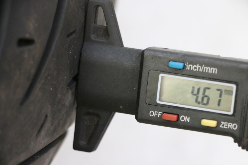 photo de CERCHIO POSTERIORE E PNEUMATICO YAMAHA XJ6 ABS 600 (2008 - 2016)