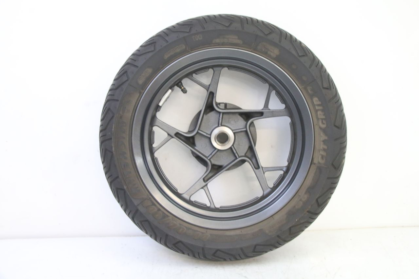 photo de CERCHIO POSTERIORE E PNEUMATICO YAMAHA XMAX X-MAX 125 (2021 - 2025)