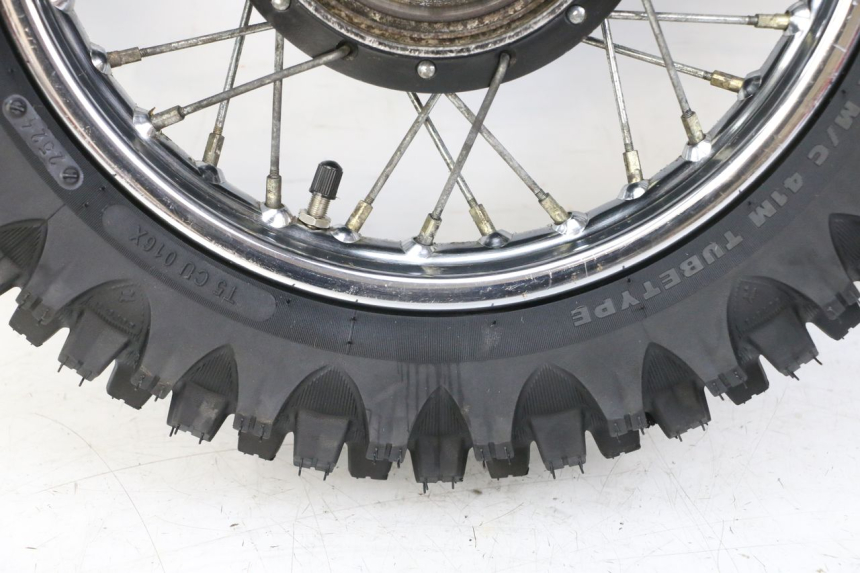 photo de CERCHIO POSTERIORE E PNEUMATICO YAMAHA PW 80 (1983 - 2014)