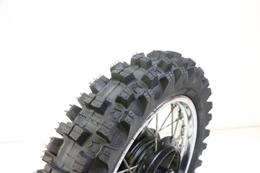 photo de CERCHIO POSTERIORE E PNEUMATICO YAMAHA PW 80 (1983 - 2014)