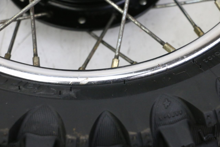 photo de CERCHIO POSTERIORE E PNEUMATICO YAMAHA PW 80 (1983 - 2014)