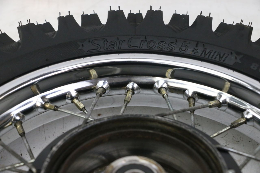 photo de CERCHIO POSTERIORE E PNEUMATICO YAMAHA PW 80 (1983 - 2014)