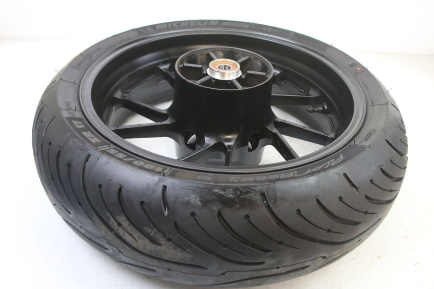 photo de CERCHIO POSTERIORE E PNEUMATICO YAMAHA TRACER 7 700 (2020 - 2024)