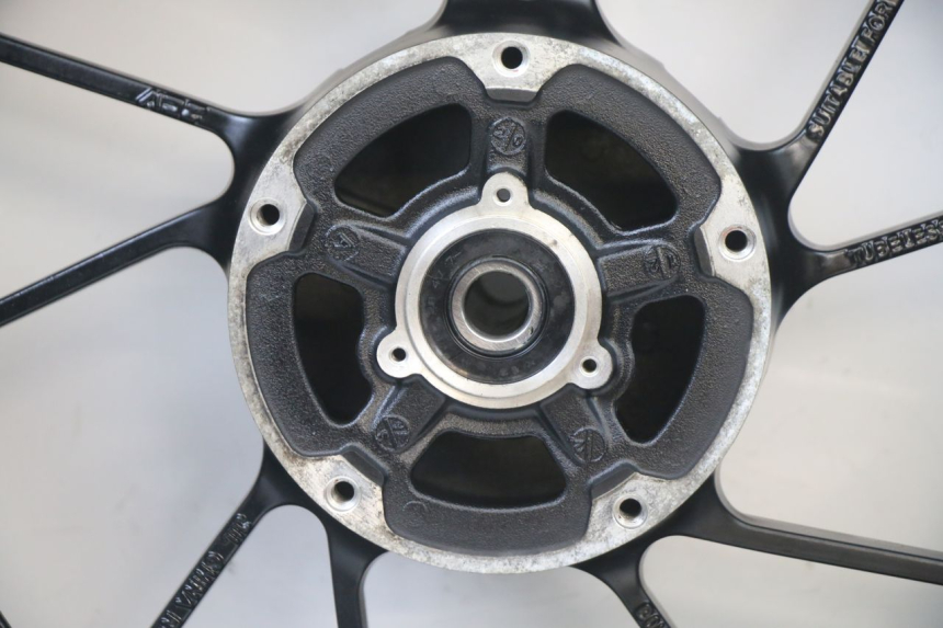 photo de CERCHIO POSTERIORE E PNEUMATICO YAMAHA TRACER 7 700 (2020 - 2024)