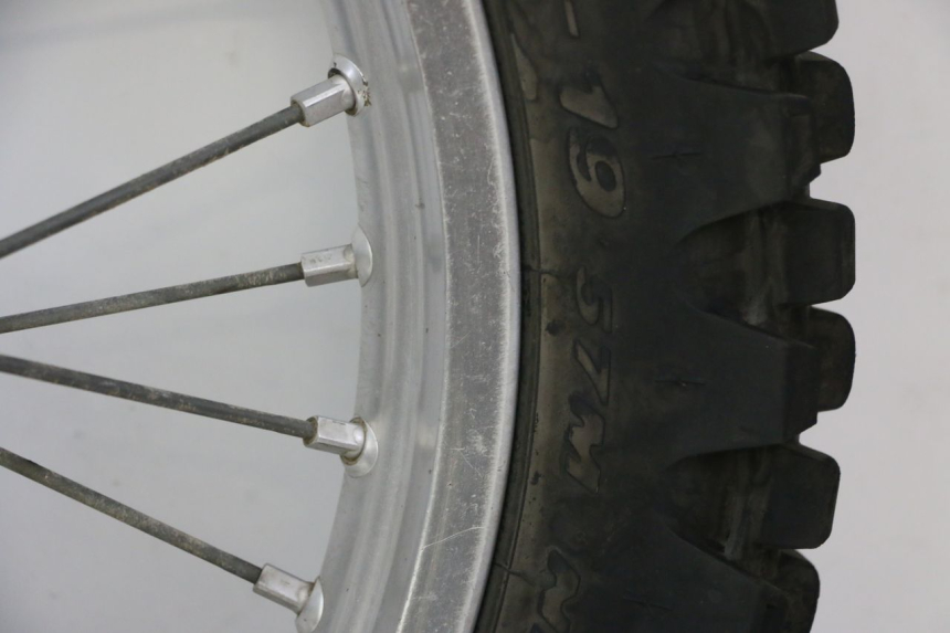 photo de CERCHIO POSTERIORE E PNEUMATICO YAMAHA YZF YZ-F 450 (2014 - 2016)