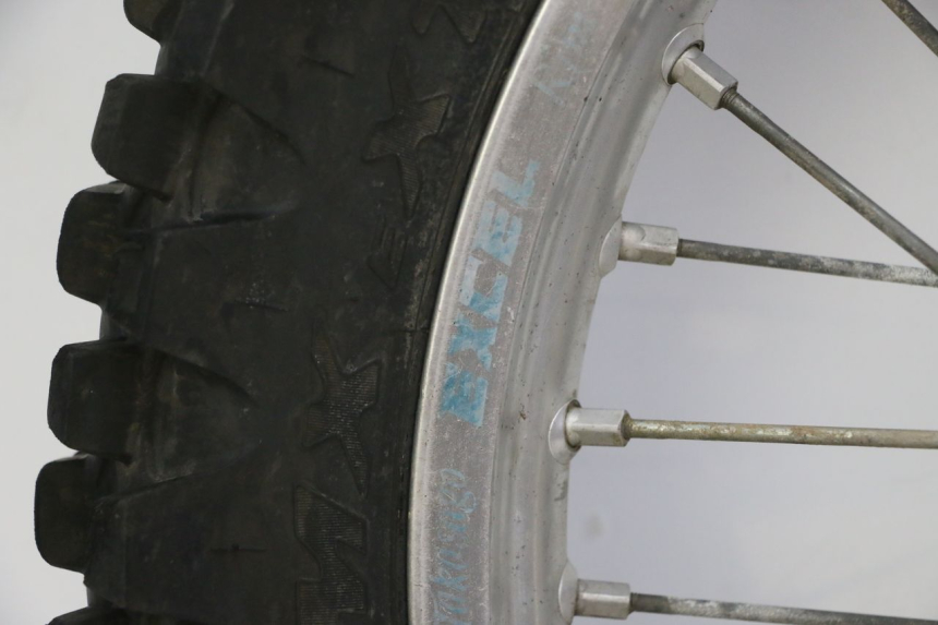 photo de CERCHIO POSTERIORE E PNEUMATICO YAMAHA YZF YZ-F 450 (2014 - 2016)