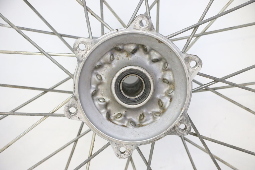 photo de CERCHIO POSTERIORE E PNEUMATICO YAMAHA YZF YZ-F 450 (2014 - 2016)