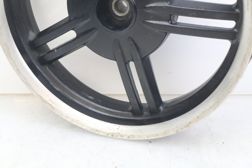 photo de CERCHIO POSTERIORE KYMCO AGILITY 16+ 4T 50 (2018 - 2023)
