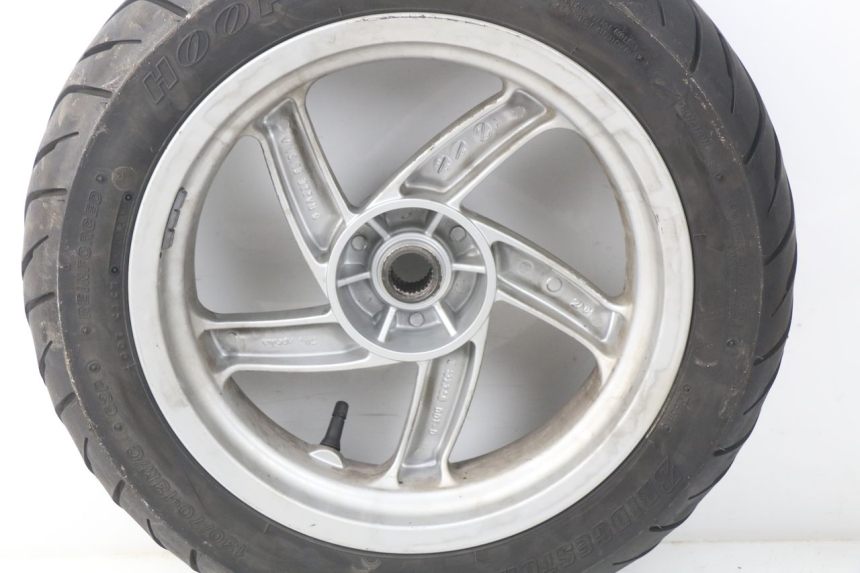 photo de CERCHIO POSTERIORE APRILIA ATLANTIC 125 (2003 - 2009) - Altra angolazione