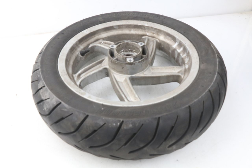 photo de CERCHIO POSTERIORE APRILIA ATLANTIC 125 (2003 - 2009) - Primo piano tecnico