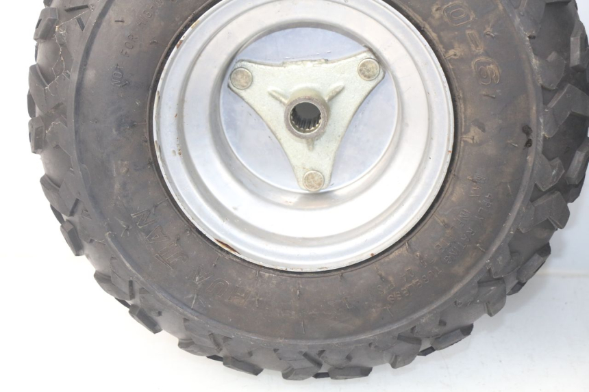 photo de CERCHIO POSTERIORE CHINESE QUAD ATV ENFANT 125 - Dettagli dei punti di fissaggio