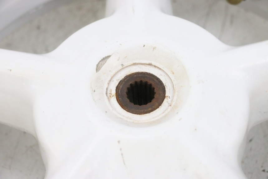 photo de CERCHIO POSTERIORE MBK BOOSTER SPIRIT NAKED 50 (2004 - 2017) - Primo piano ad alta risoluzione