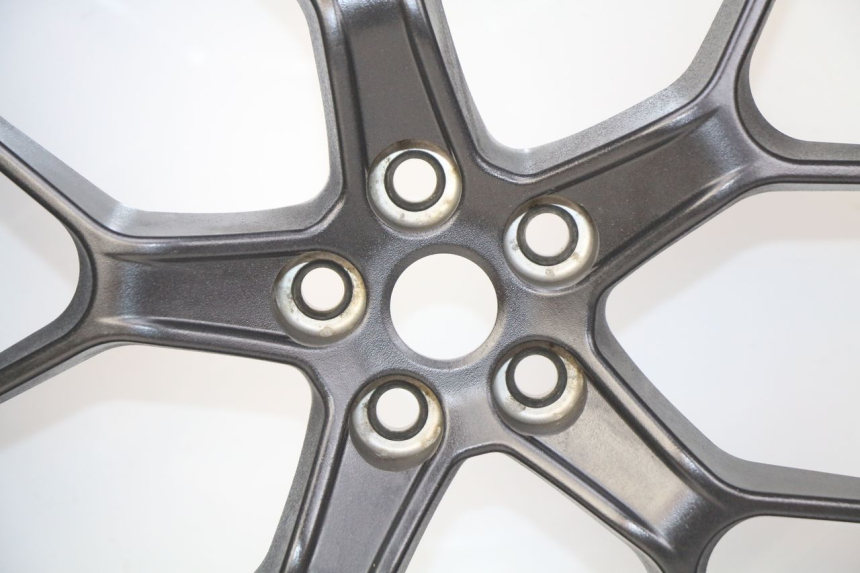 photo de CERCHIO POSTERIORE HONDA CB R 1000 (2018 - 2023)