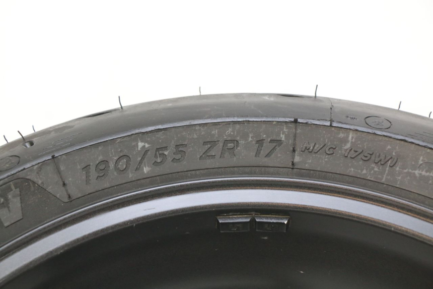 photo de CERCHIO POSTERIORE HONDA CB R 1000 (2018 - 2023)