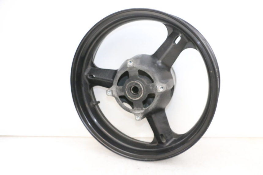 photo de CERCHIO POSTERIORE SUZUKI DL V STROM 1000 (2002 - 2007) - Caratteristiche distintive