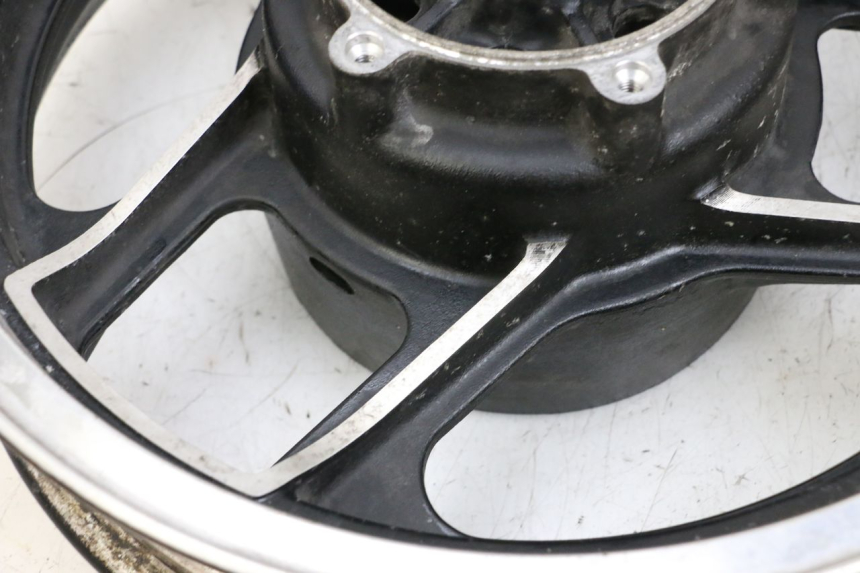 photo de CERCHIO POSTERIORE KAWASAKI GPZ RX 1000 (1986 - 1988) - Marcature e riferimenti originali