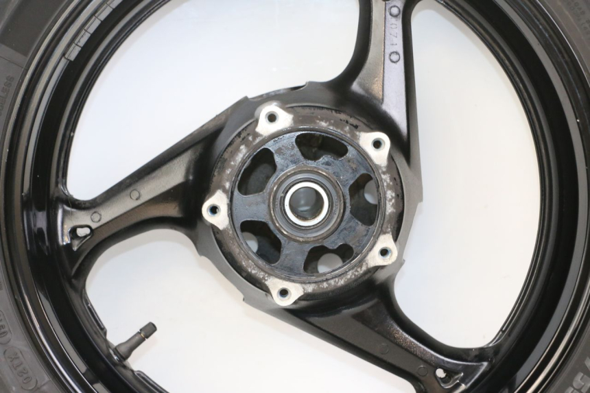 photo de CERCHIO POSTERIORE SUZUKI GSR 750 (2011 - 2017)