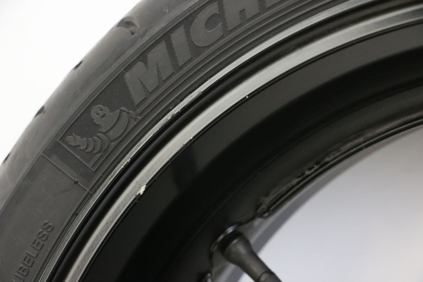 photo de CERCHIO POSTERIORE SUZUKI GSR 750 (2011 - 2017)