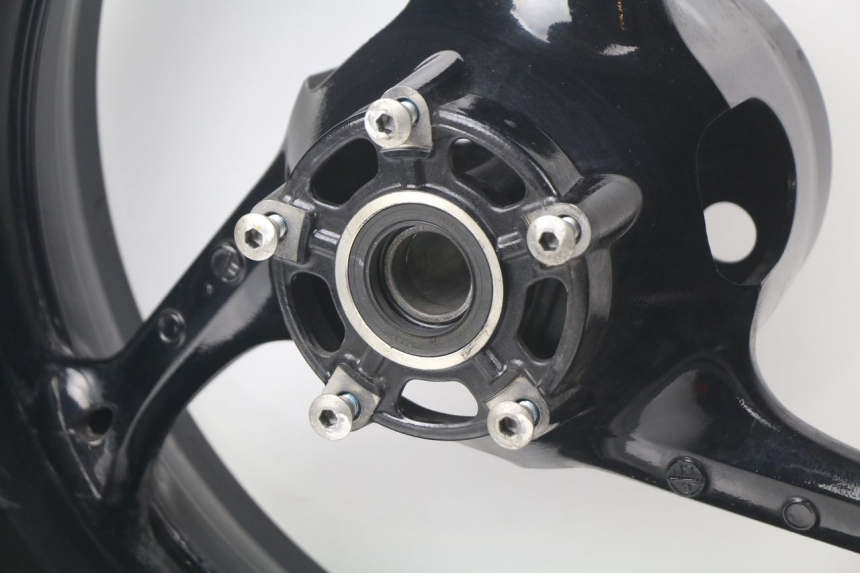 photo de CERCHIO POSTERIORE SUZUKI GSX-R GSXR K16 1000 (2012 - 2016)