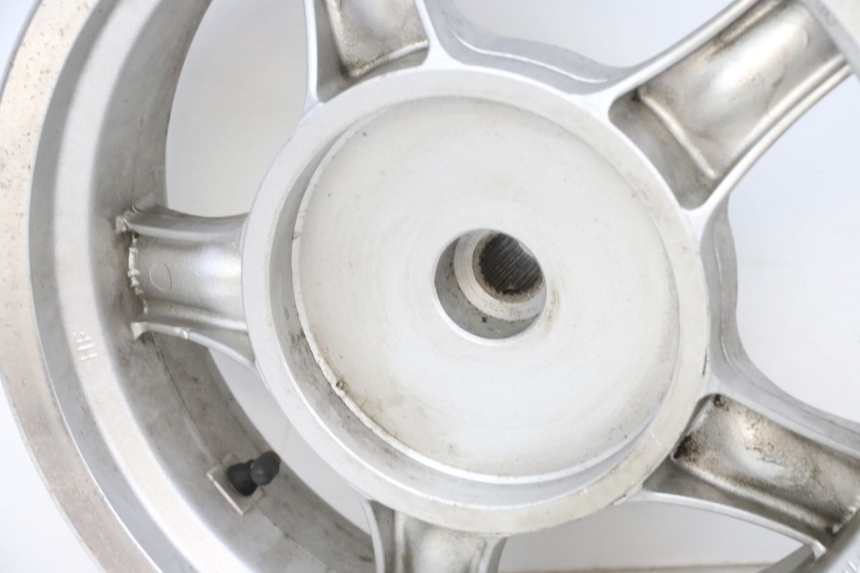 photo de CERCHIO POSTERIORE JM MOTORS GTS 125 (2015 - 2019) - Primo piano ad alta risoluzione