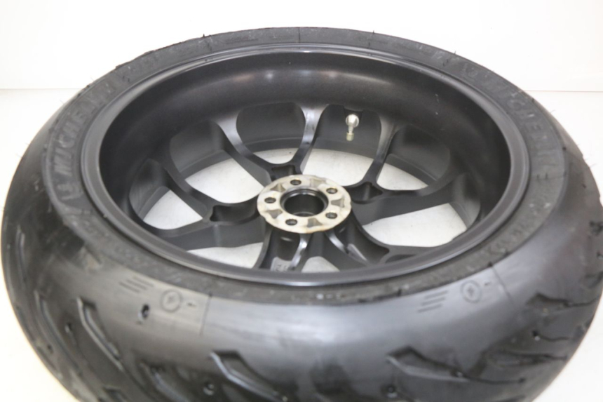 photo de CERCHIO POSTERIORE HONDA CB R 1000 (2018 - 2023)