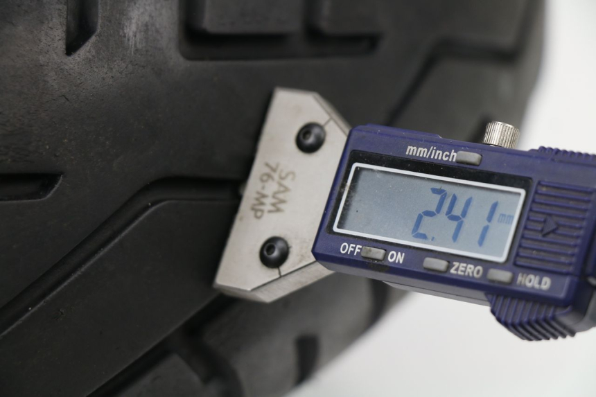 photo de CERCHIO POSTERIORE HONDA VF 1000 (1984 - 1988)