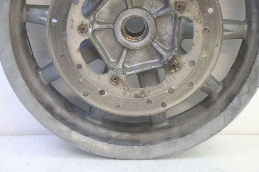 photo de CERCHIO POSTERIORE PIAGGIO MP3 RL 250 (2007 - 2010) - Zoom sullo stato d'uso