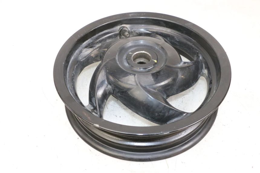 photo de CERCHIO POSTERIORE PIAGGIO NEW TYPHOON 50 (2018 - 2021) - Caratteristiche distintive