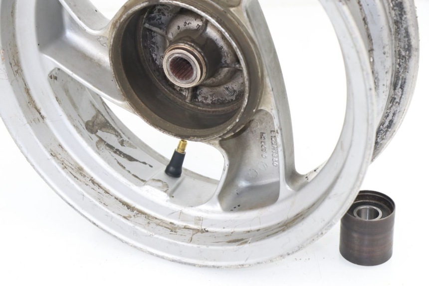 photo de CERCHIO POSTERIORE PEUGEOT VIVACITY 50 (2004 - 2009)