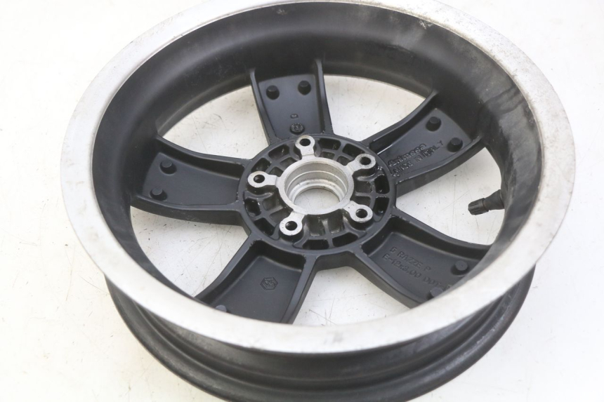 photo de CERCHIO POSTERIORE PIAGGIO VESPA GTS SUPER IE 125 (2009 - 2016)