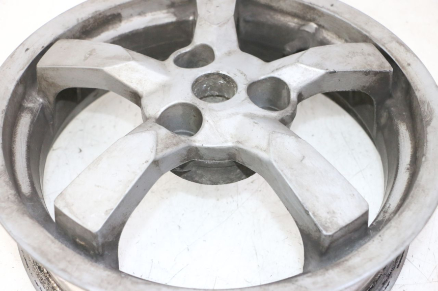 photo de CERCHIO POSTERIORE PEUGEOT SATELIS 125 (2006 - 2009)