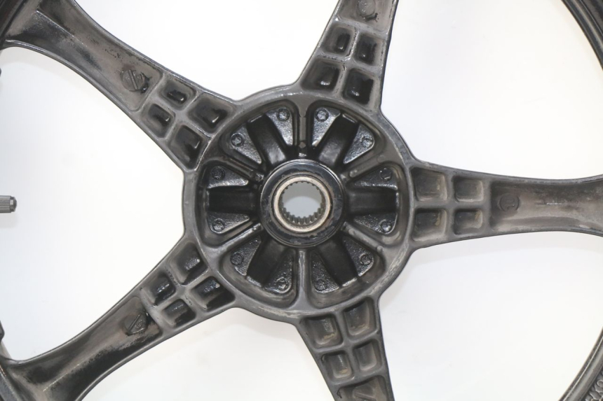 photo de CERCHIO POSTERIORE SUZUKI SIXTEEN 125 (2008 - 2010)