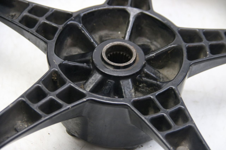 photo de CERCHIO POSTERIORE SUZUKI SIXTEEN 125 (2008 - 2010)