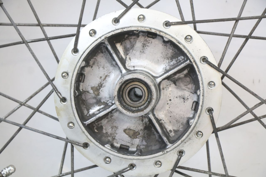 photo de CERCHIO POSTERIORE SUZUKI GN 125 (1997 - 2000)