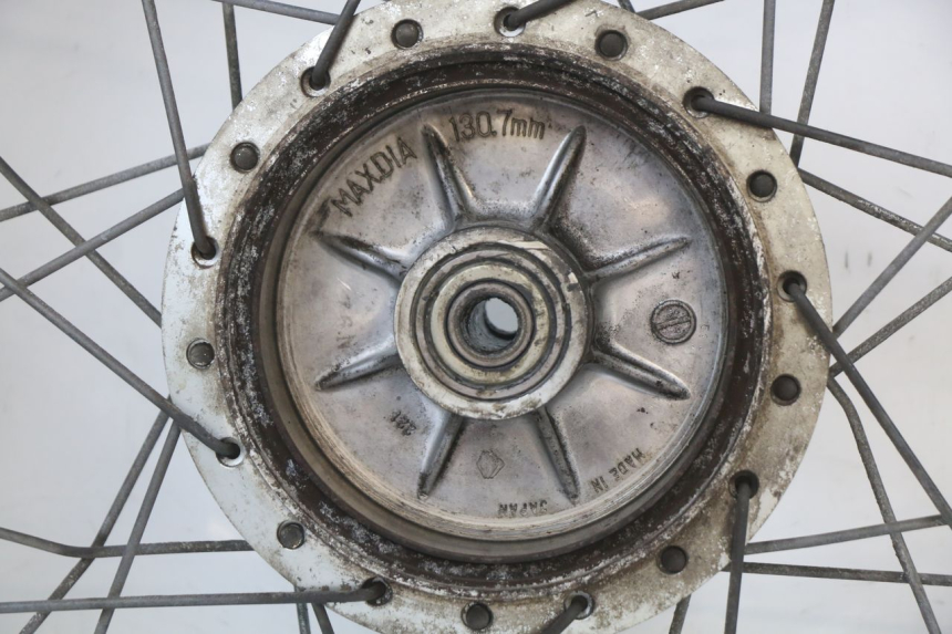 photo de CERCHIO POSTERIORE SUZUKI GN 125 (1997 - 2000)