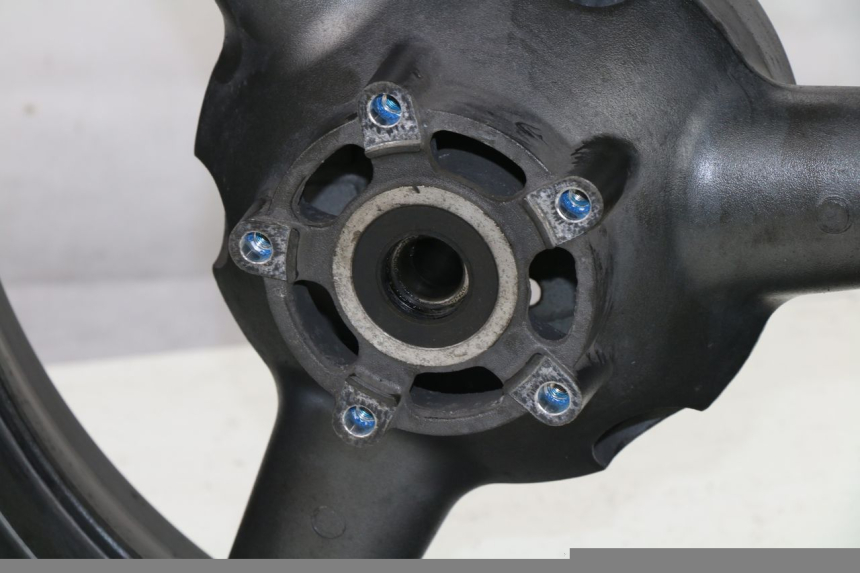 photo de CERCHIO POSTERIORE SUZUKI GSX  INAZUMA 750 (1998 - 2003)
