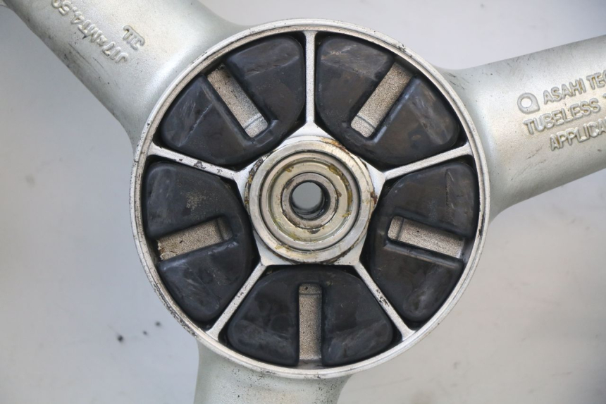 photo de CERCHIO POSTERIORE SUZUKI SV S 650 (1999 - 2002)