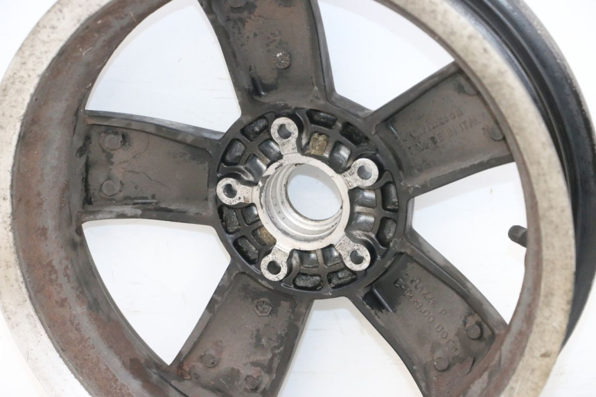 photo de CERCHIO POSTERIORE PIAGGIO VESPA GTS SUPER IE 125 (2009 - 2016) - Primo piano tecnico