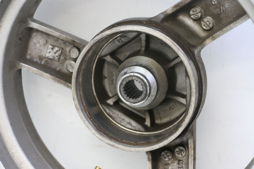 photo de CERCHIO POSTERIORE PEUGEOT VIVACITY NEW 4T 50 (2008 - 2017)