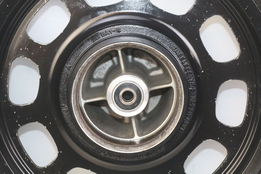 photo de CERCHIO POSTERIORE DAELIM VL DAYSTAR 125 (2000 - 2011)