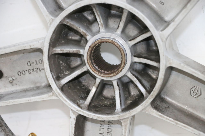 photo de CERCHIO POSTERIORE PIAGGIO X8 125 (2004 - 2007) - Foto prodotto supplementare