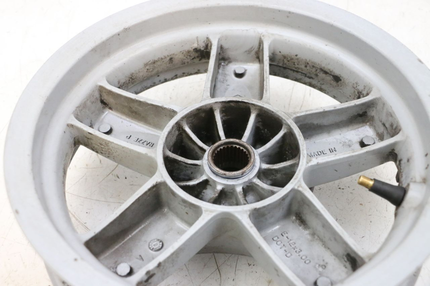 photo de CERCHIO POSTERIORE PIAGGIO X8 125 (2004 - 2007) - Zoom sullo stato d'uso