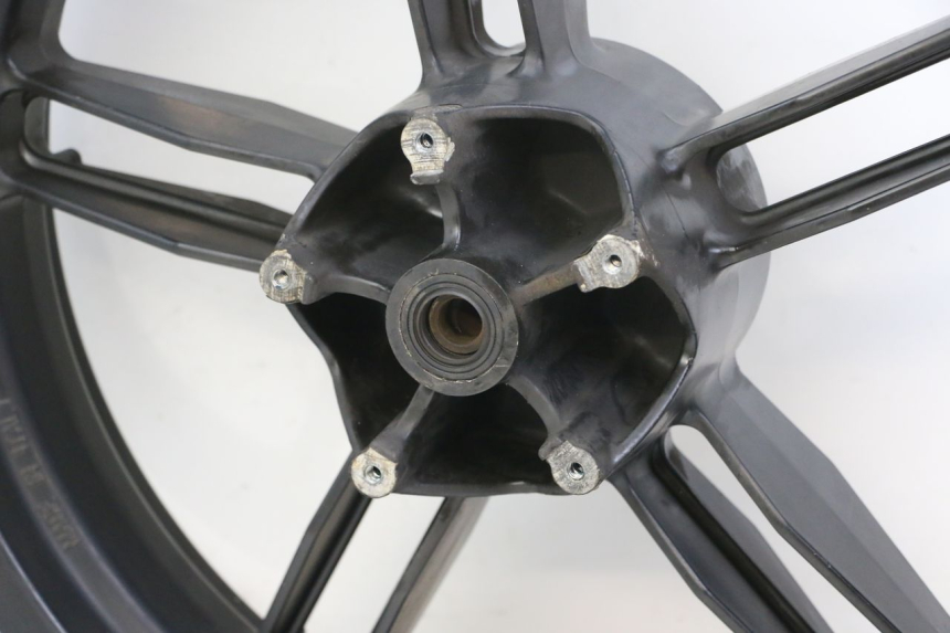 photo de CERCHIO POSTERIORE YAMAHA TZR 50 (2008 - 2016)