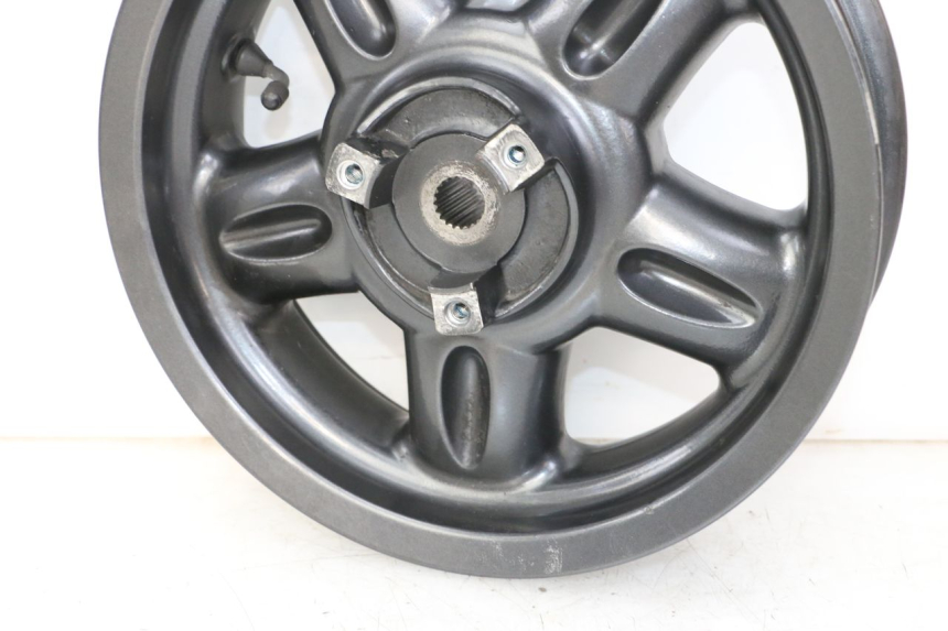 photo de CERCHIO POSTERIORE YAMAHA YP MAJESTY 125 (2007 - 2010)