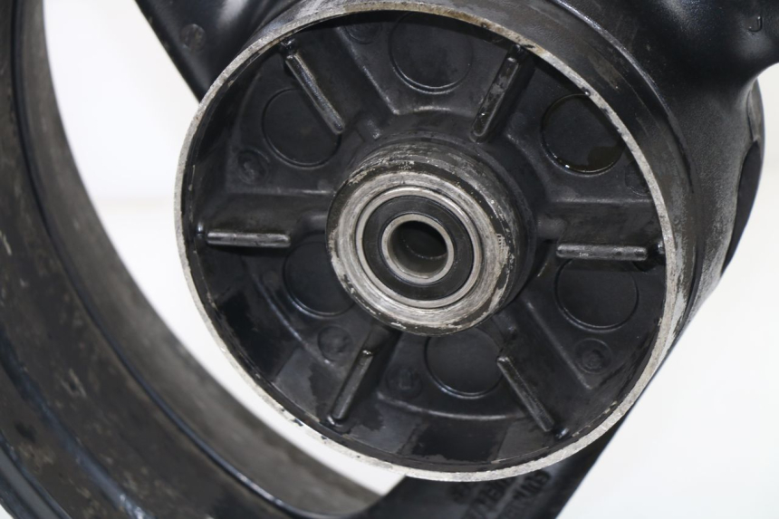 photo de CERCHIO POSTERIORE YAMAHA YZF R THUNDERCAT 600 (1999 - 2003)