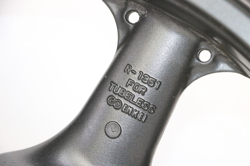 photo de CERCHIO POSTERIORE KAWASAKI ZR 7 750 (1999 - 2001) - Caratteristiche distintive