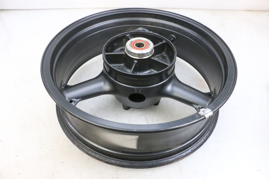 photo de CERCHIO POSTERIORE KAWASAKI ZR 7 750 (1999 - 2001) - Zoom sullo stato d'uso