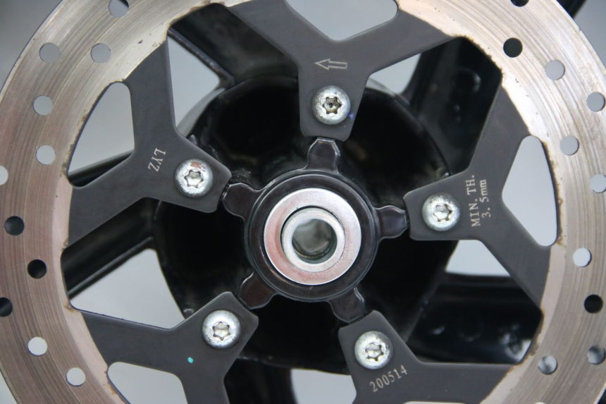 photo de CERCHIO ANTERIORE PEUGEOT CITYSTAR 2T 50 (2018 - 2021)