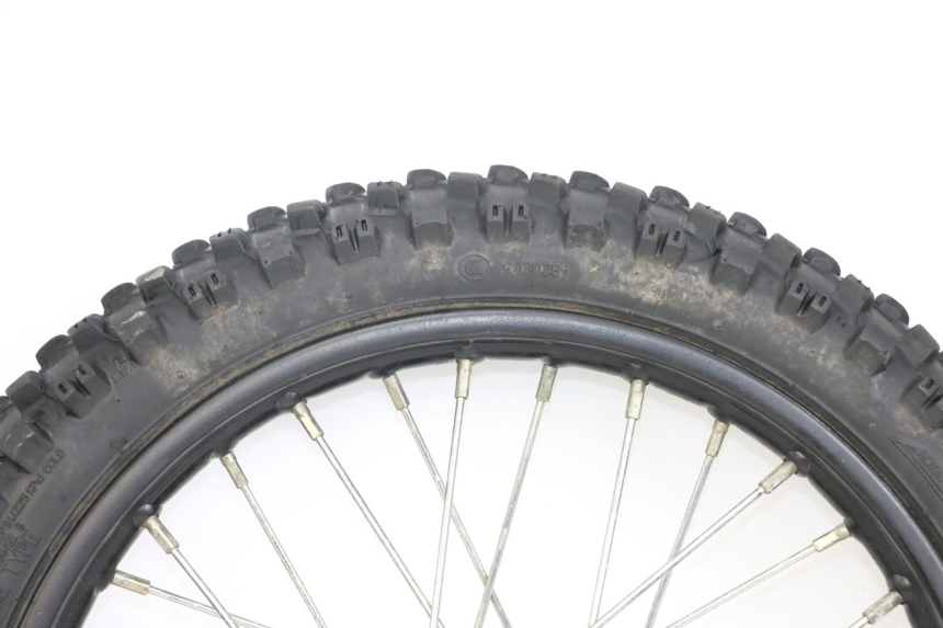 photo de CERCHIO ANTERIORE KSR RACING DRIFT 140 - Stato della superficie e materiale